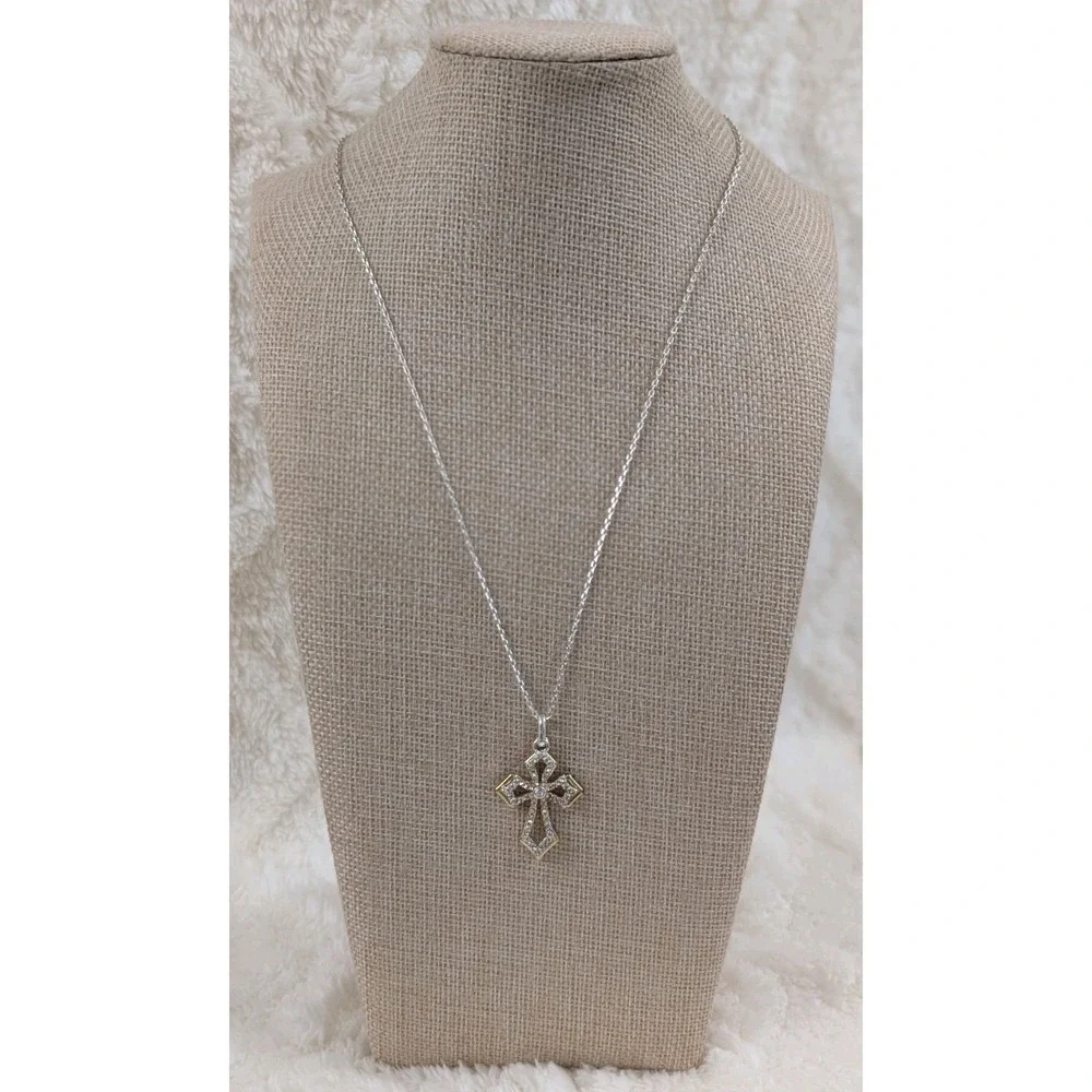 Vintage Avon Rhinestone Cross Pendant Necklace Gold Tone‎ Religious